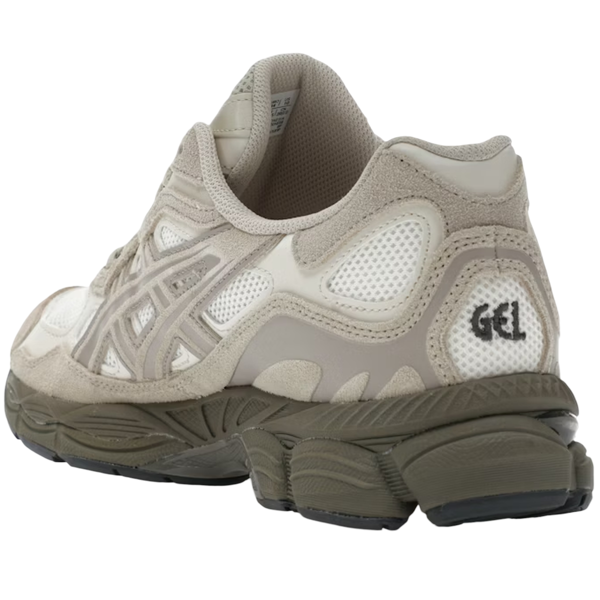 Asics Gel-NYC Cream Putty sneakers vist fra siden med en cremehvid mesh-overdel, grå ruskindspaneler og en stødabsorberende hvid sål