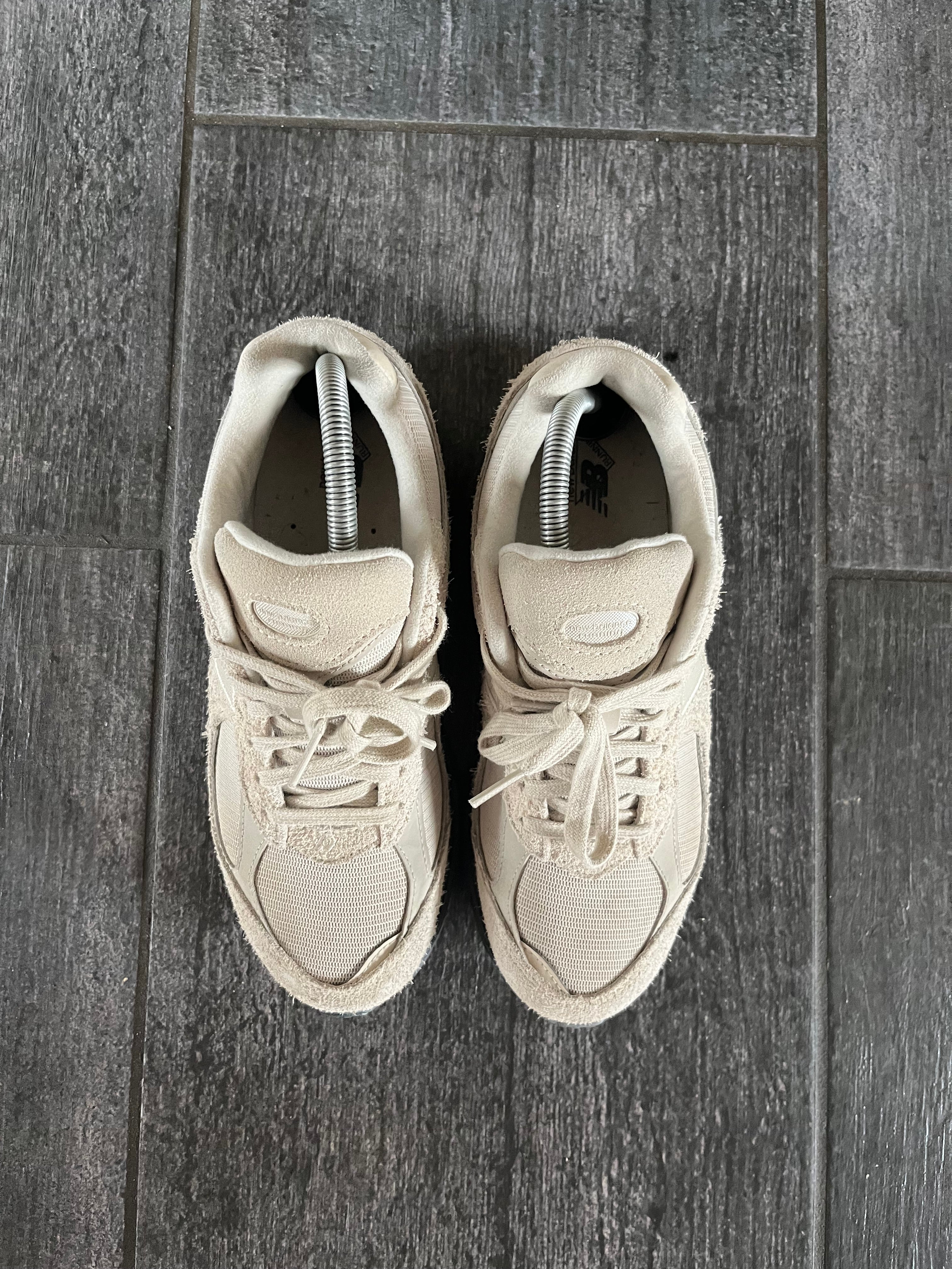 New balance 2002r tapue Black