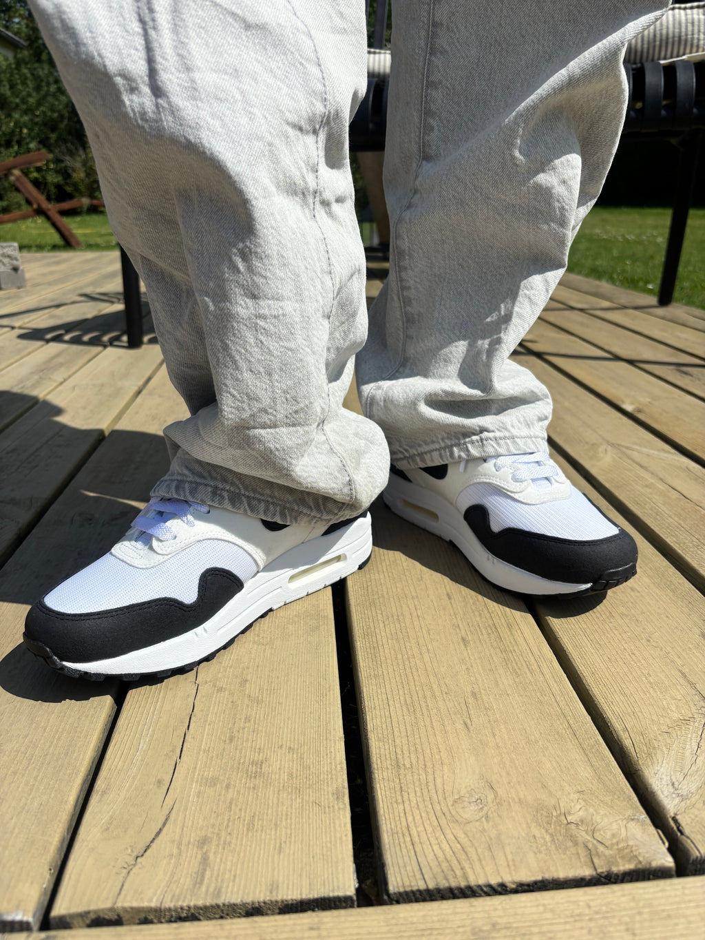 Nike Air Max 1 White Black Neutral Grey