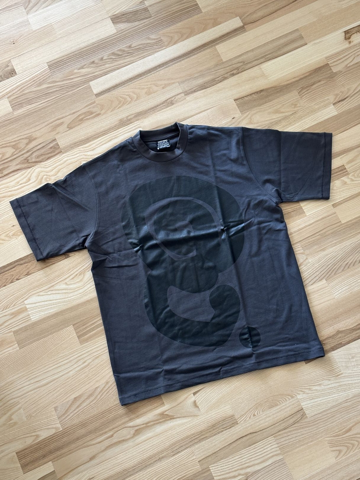 Quratee Grey Halftone Logo Tee