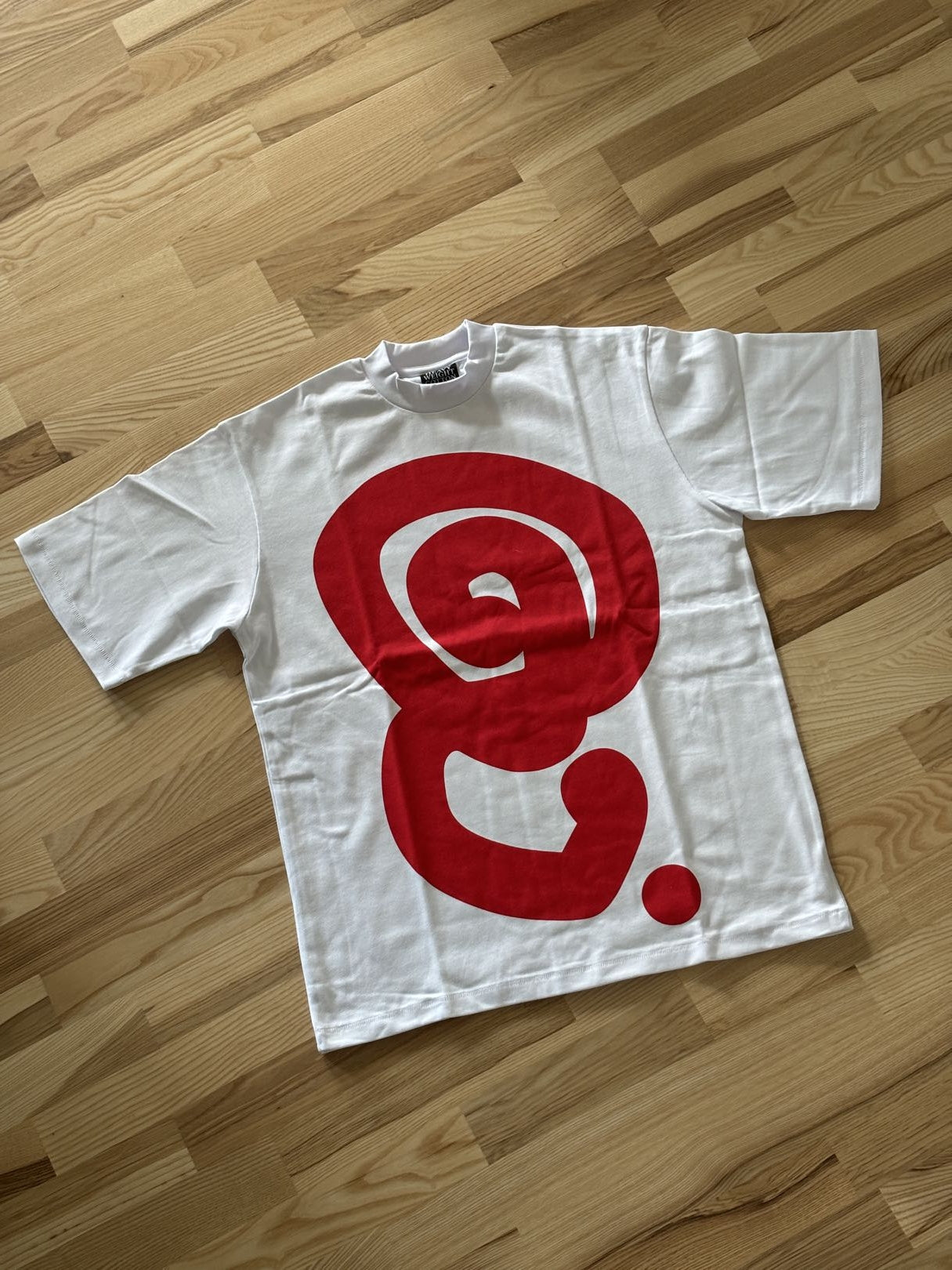 Quratee Red Logo Tee (White)